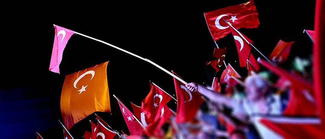 15 TEMMUZ DARBE GİRİŞİMİNİN YIL DÖNÜMÜNDE MEYDANLARDAYIZ