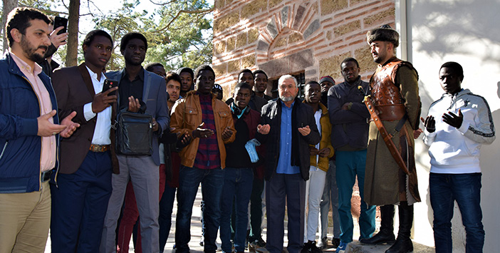 GÜNEY AFRİKA’DAN ERTUĞRUL GAZİ TÜRBESİ’NE ZİYARET  - AA (26.01.2019)