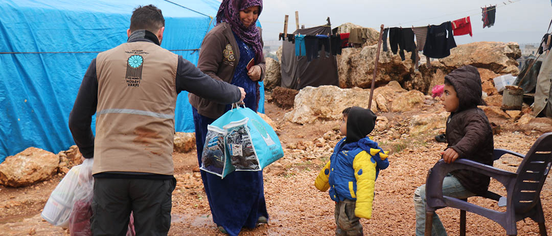 SURİYELİ DİN KARDEŞLERİMİZ ŞEFKAT VE MERHAMET BEKLİYORLAR