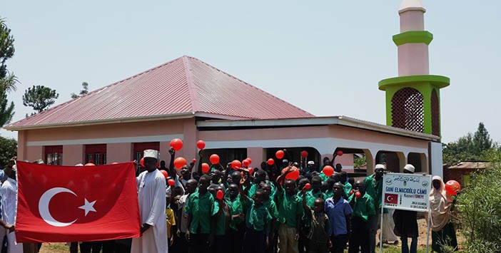 CONSTRUCTING MOSQUES, PRAYER HOUSES AND CULTURAL CENTERS