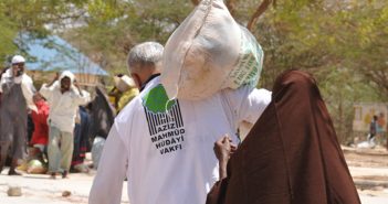 HÜDAYİ VAKFI SOMALİ’YE YARDIMLARINIZI ULAŞTIRMAYA DEVAM EDİYOR